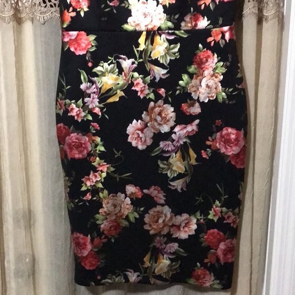 Enfocus Studio Dress - Picture 3 of 8